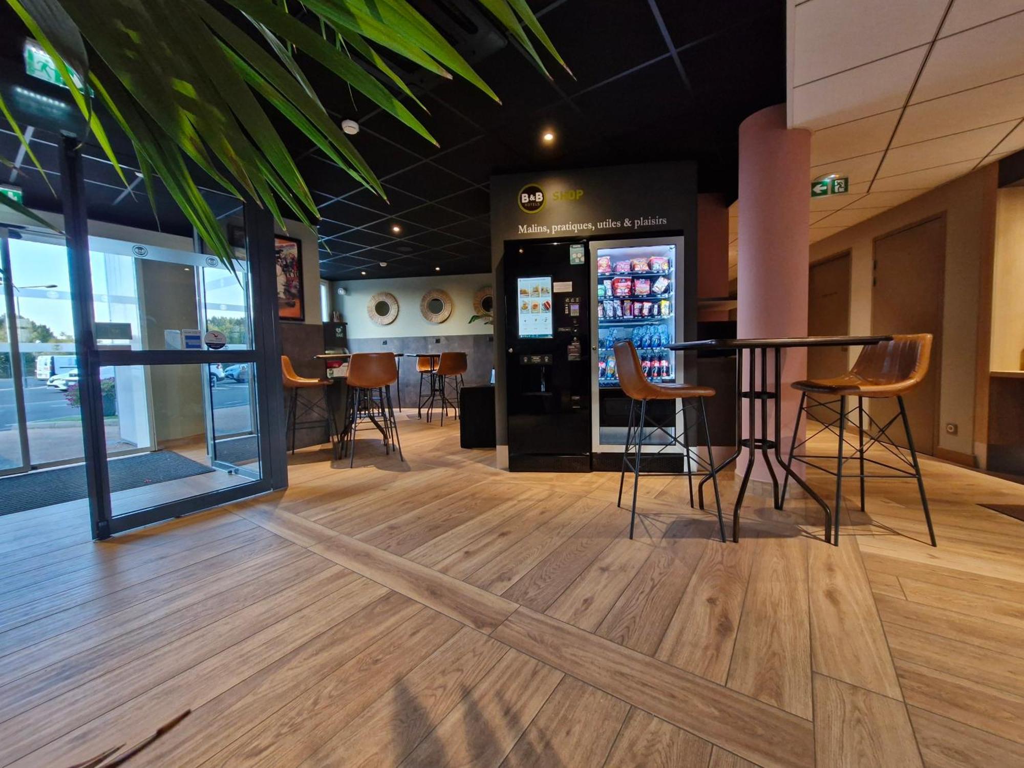 B&B Hotel Clermont-Ferrand Nord Riom Kültér fotó