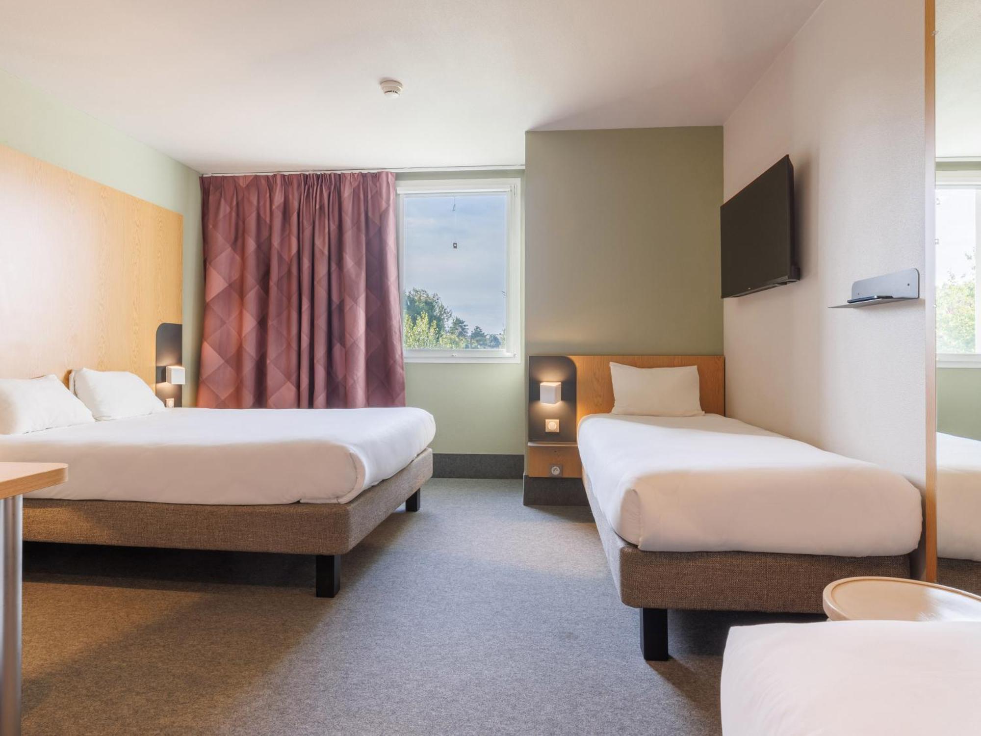 B&B Hotel Clermont-Ferrand Nord Riom Kültér fotó