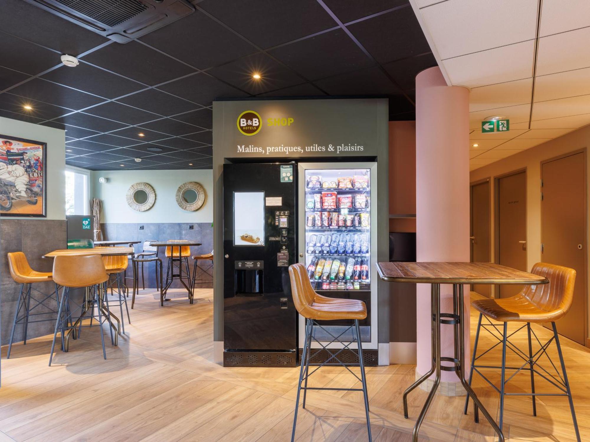 B&B Hotel Clermont-Ferrand Nord Riom Kültér fotó