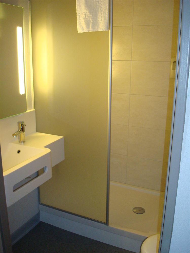 B&B Hotel Clermont-Ferrand Nord Riom Kültér fotó