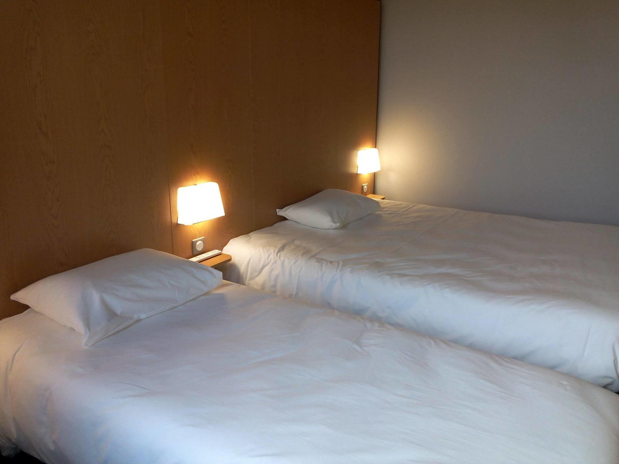 B&B Hotel Clermont-Ferrand Nord Riom Kültér fotó